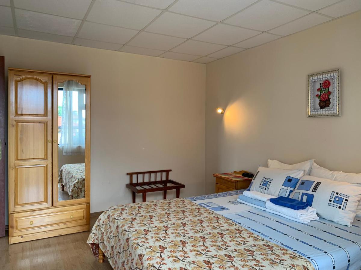 Guest House “Olesya” Obsor Exterior foto